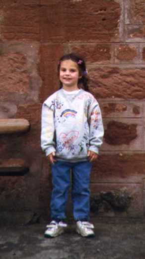 Akilah in front of Cawdor Castle