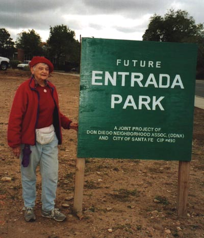 Entrada Park sign